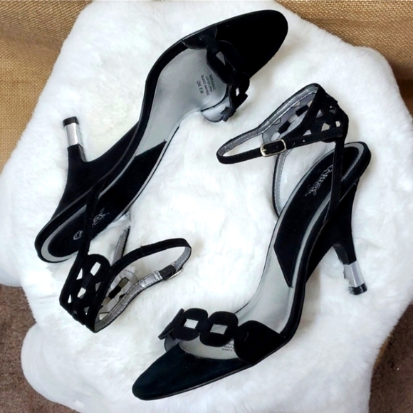 Carlos By Carlos Santana, Black Suede Peep Toe Heels - Picture 4 of 8